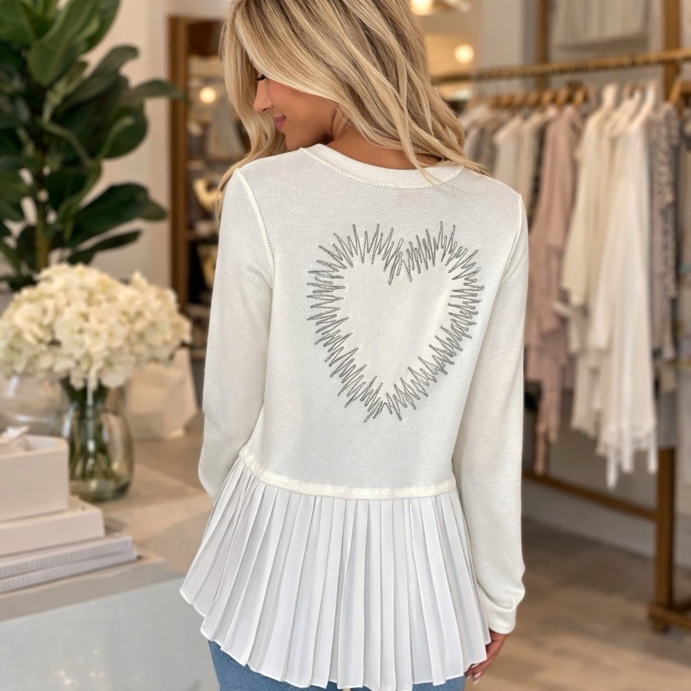 NEW Casting Heart Embroidered Wool Blend Pleated Hem Blouse Chic Luxury OS